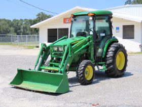 2017 John Deere 4066R 4WD