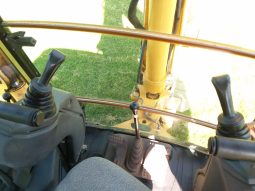 
										2005 John Deere 410G full									