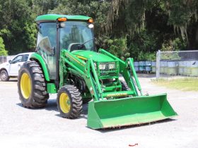 2017 John Deere 4066R 4WD