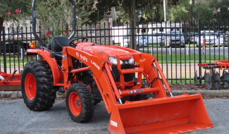 
								2022 Kubota L3902 HST 4WD full									
