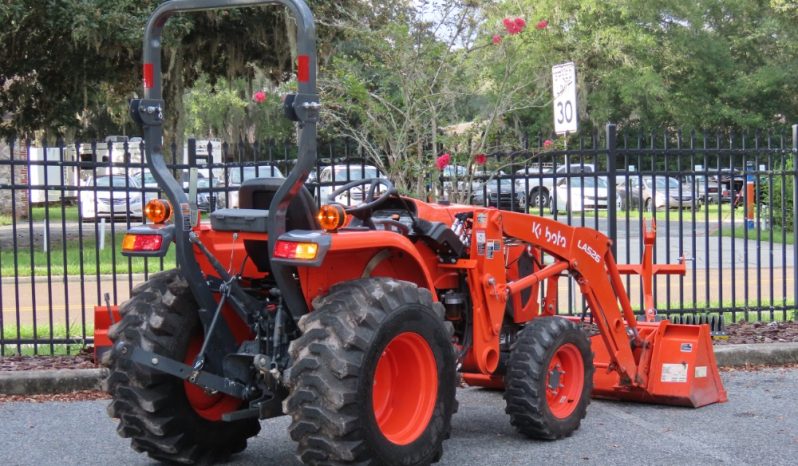 
								2022 Kubota L3902 HST 4WD full									