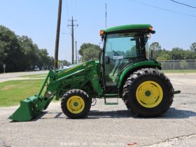 2017 John Deere 4066R 4WD