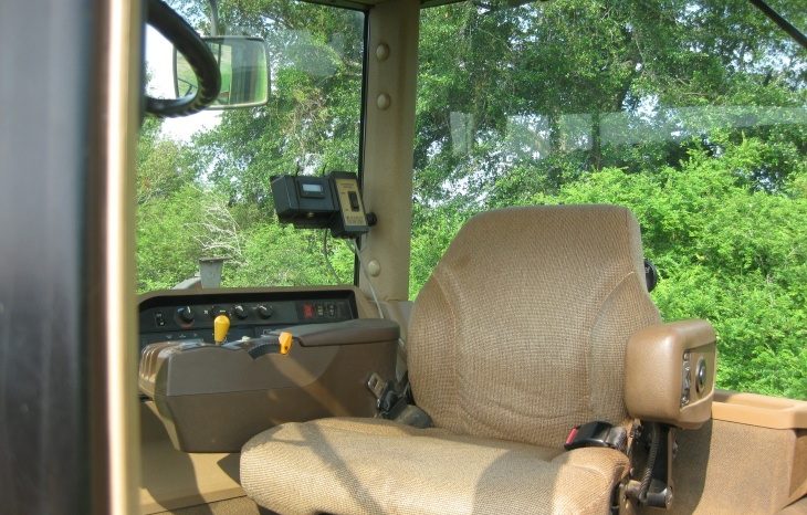 
								2001 John Deere 8310 MFWD full									