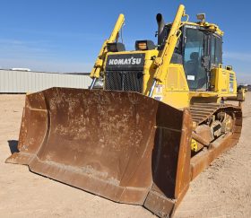 2018 Komatsu D65EXi-18