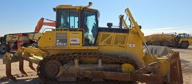 2018 Komatsu D65EXi-18