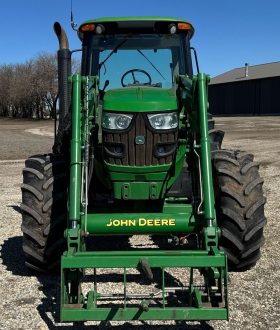 2013 John Deere 6125M MFWD