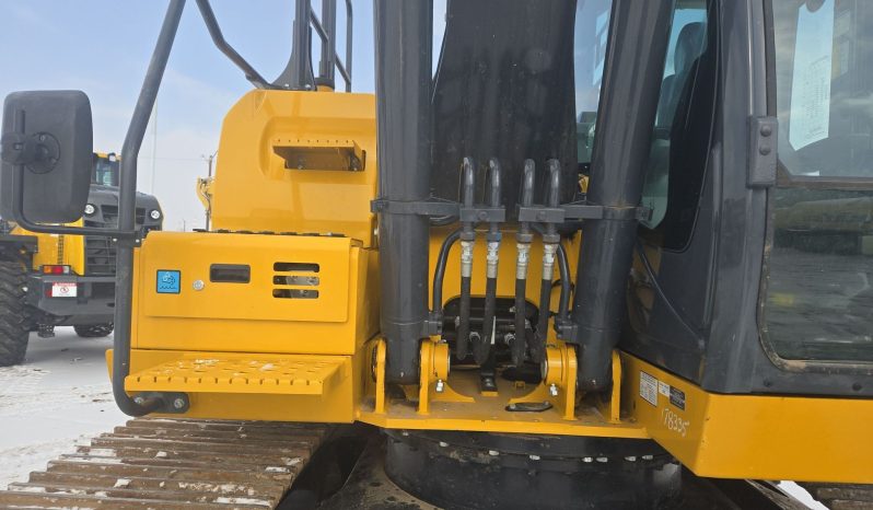 
								2022 John Deere 200G full									