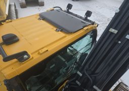 
										2022 John Deere 200G full									