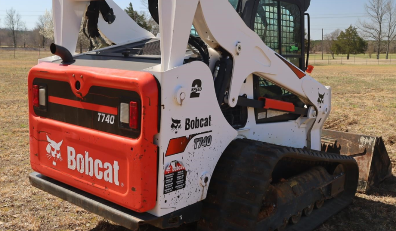 
								2021 Bobcat T740 full									