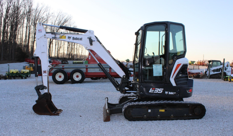 
								2021 BOBCAT E35 full									