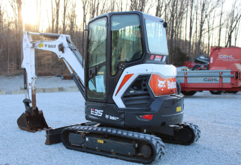 2021 BOBCAT E35